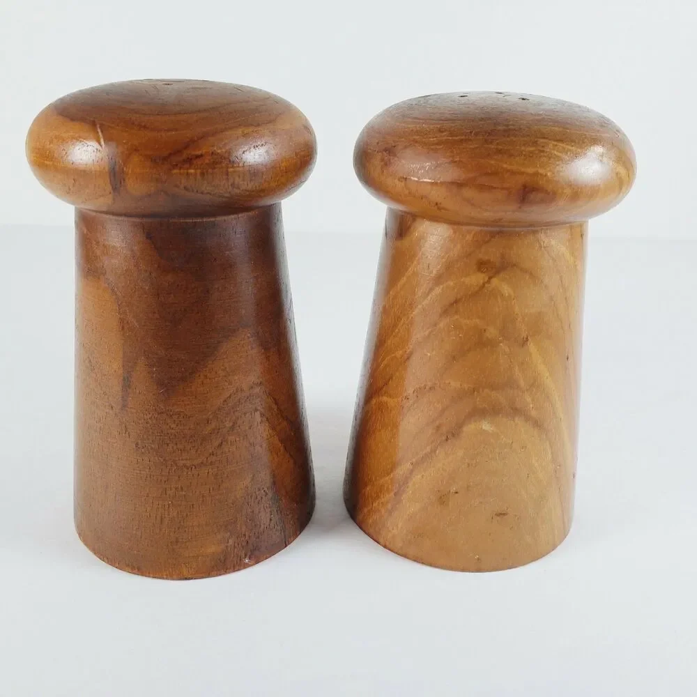 VTG Mushroom Shape Wood Salt & Pepper Shakers Danish Style Cottage MCM